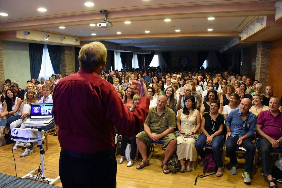 14372294 1791663717721211 8440261443613373102 o